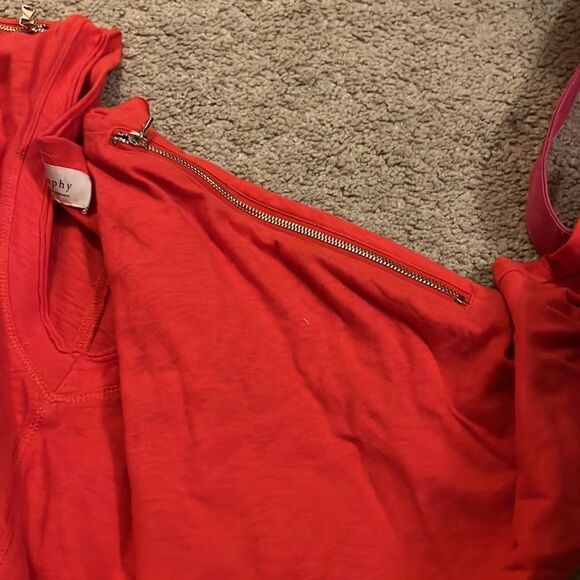 Philosophy small red tee - Picture 7 of 8